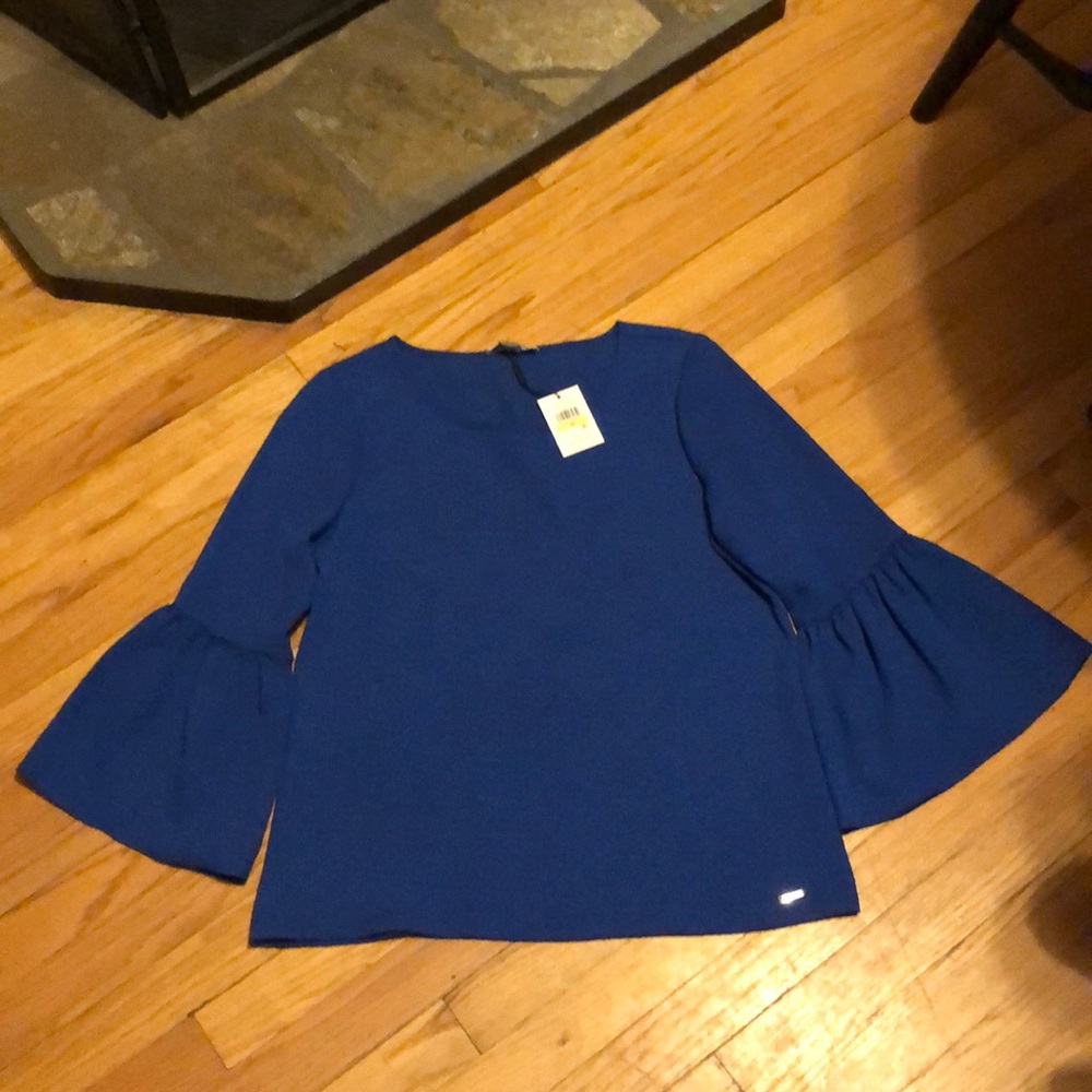 woman’s blouse